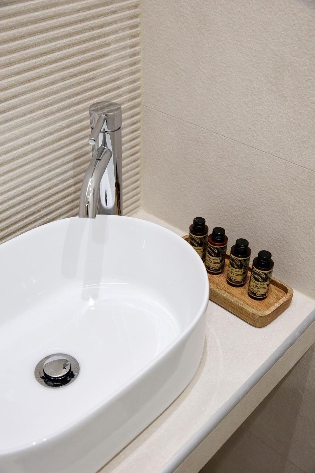 Pil Poul Athens Rooms Экстерьер фото